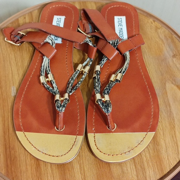 Steve Madden Shoes - 🟢4/$15🟢 11oz  Steve Madden sandals